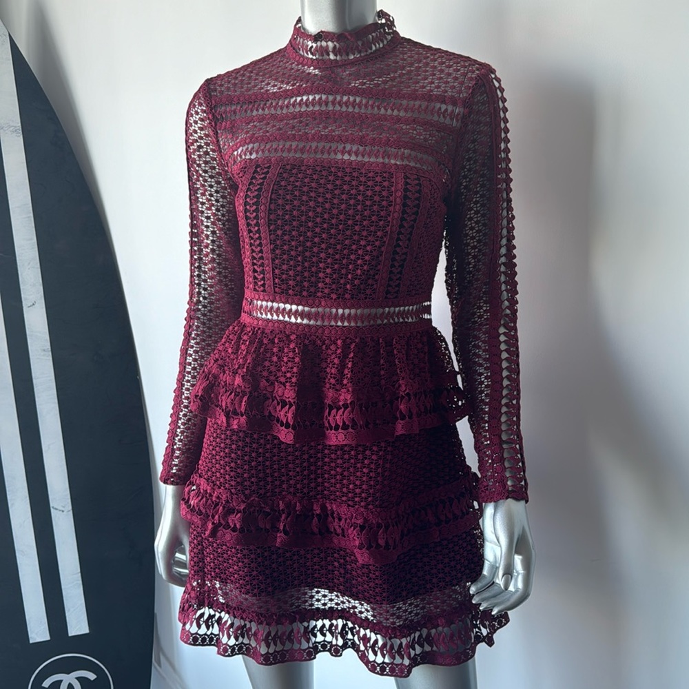 Gorgeous, deep bread, zipper back long sleeve vintage style lace dress